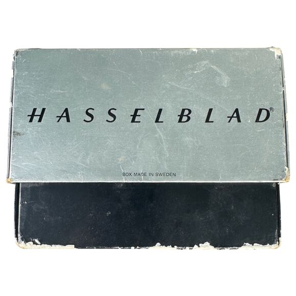 Hasselblad Vintage Adjustable Lens Shade 40231 with Original Box - Picture 7 of 7